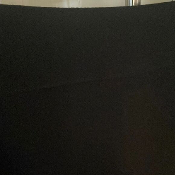 Anne Klein Knee-Length Crepe Pencil Skirt Black 10P - Picture 3 of 5